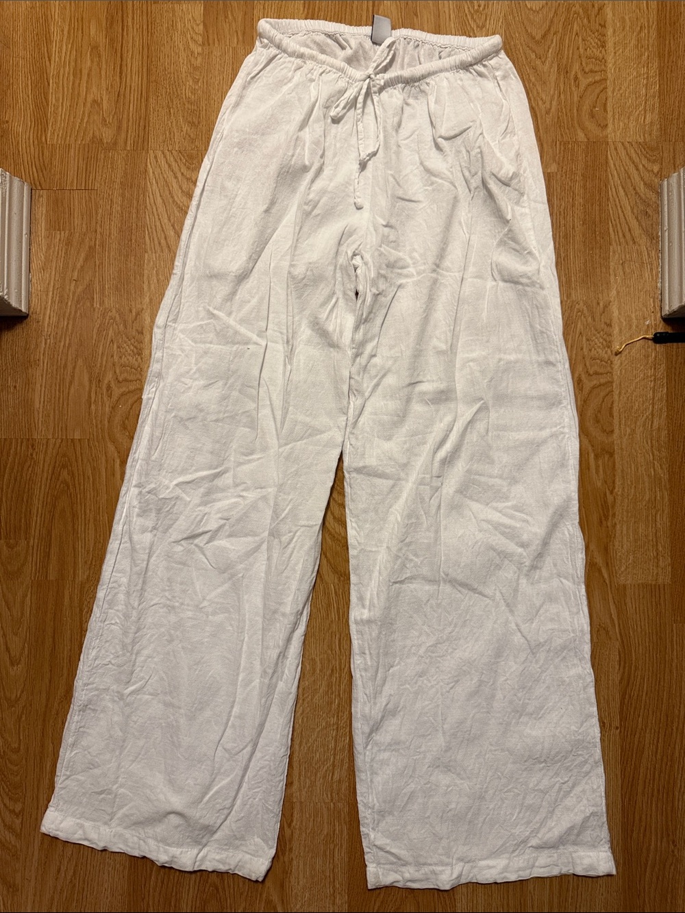 Men's White Drawstring Relaxed Linen-Style Joggers